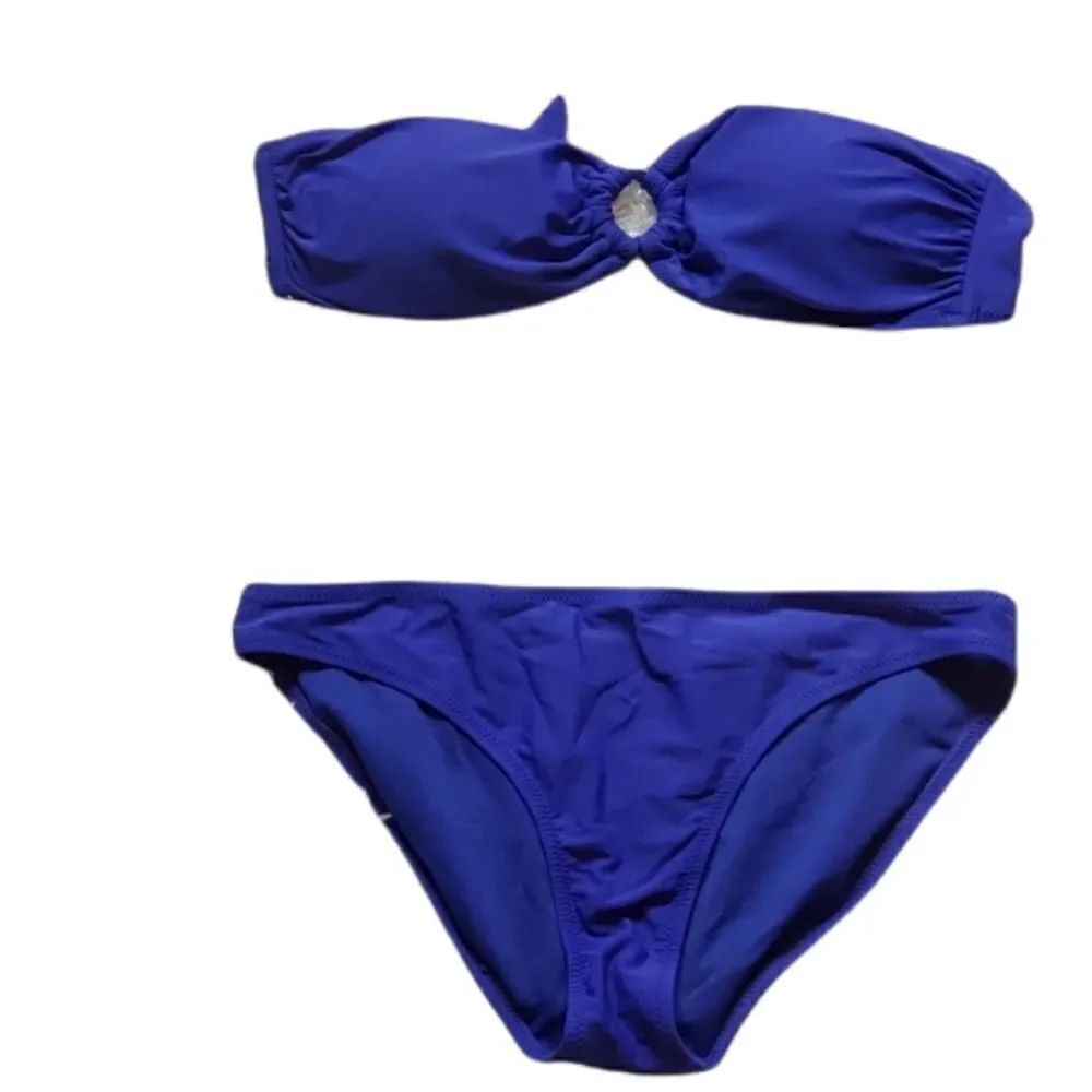 Cobalt blue strapless bikini